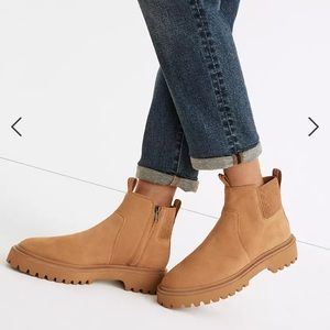 Madewell Chelsea suede camel tan boots 6